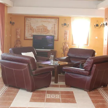 Kiparisite Хотел