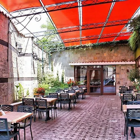 Hotel Kiparisite 4*
