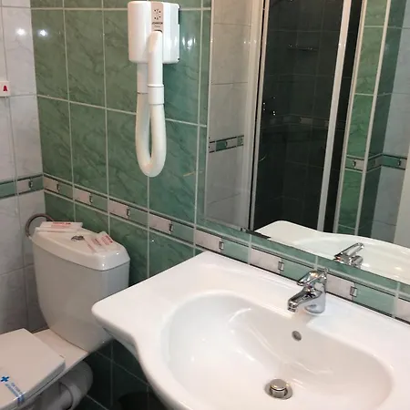 Kiparisite 4*